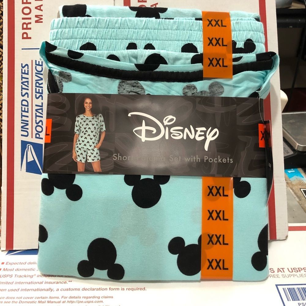 Blue ‎ Disney short pajama set with pockets - Picture 1 of 4